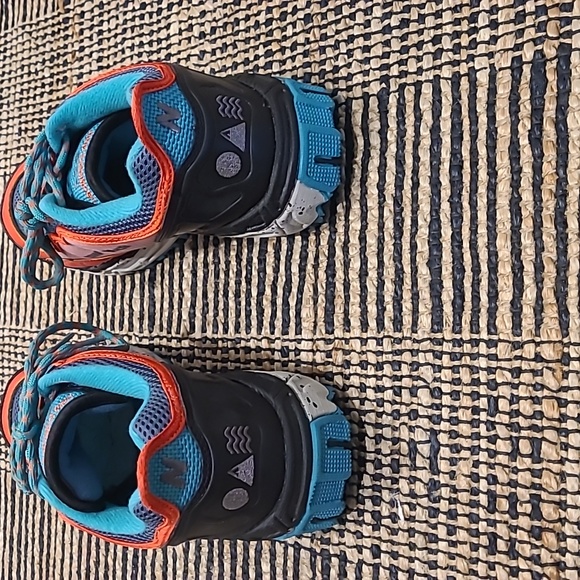 NEW BALANCE 801 BLACK CORAL ALL TERRAIN SNEAKERS - Picture 4 of 10